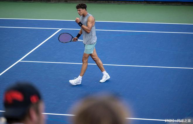 大媒体的讨 大媒体的讨