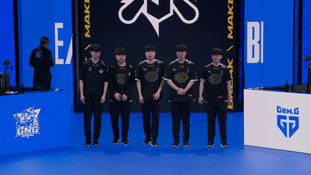 进行了大刀 进行了大刀