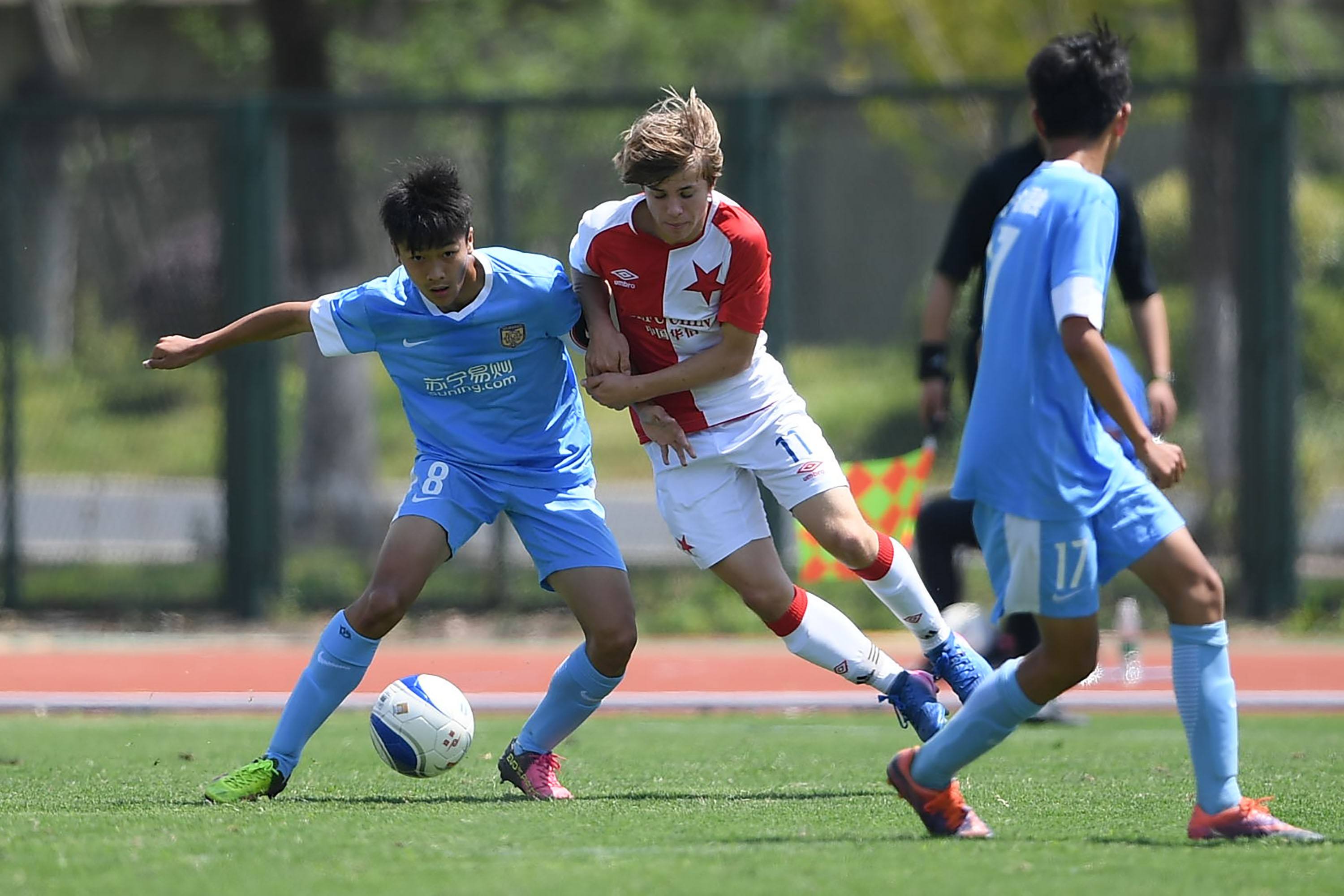 球场和衣柜 球场和衣柜