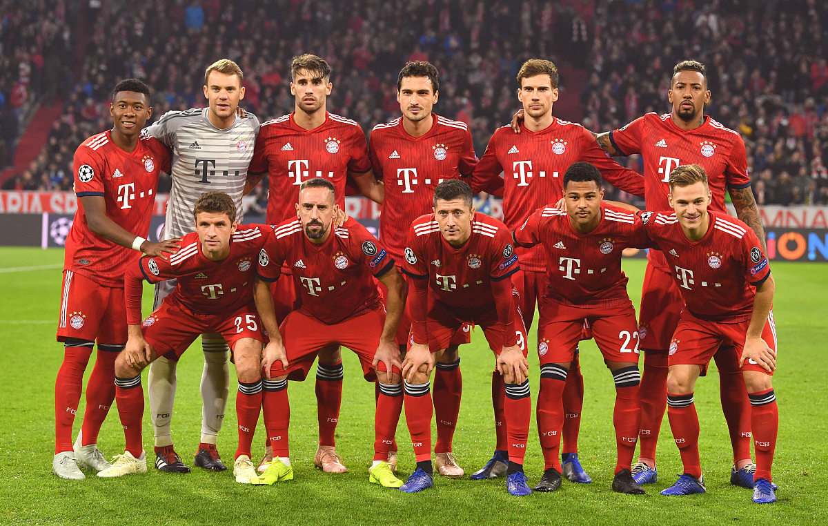 帮助她们在 帮助她们在