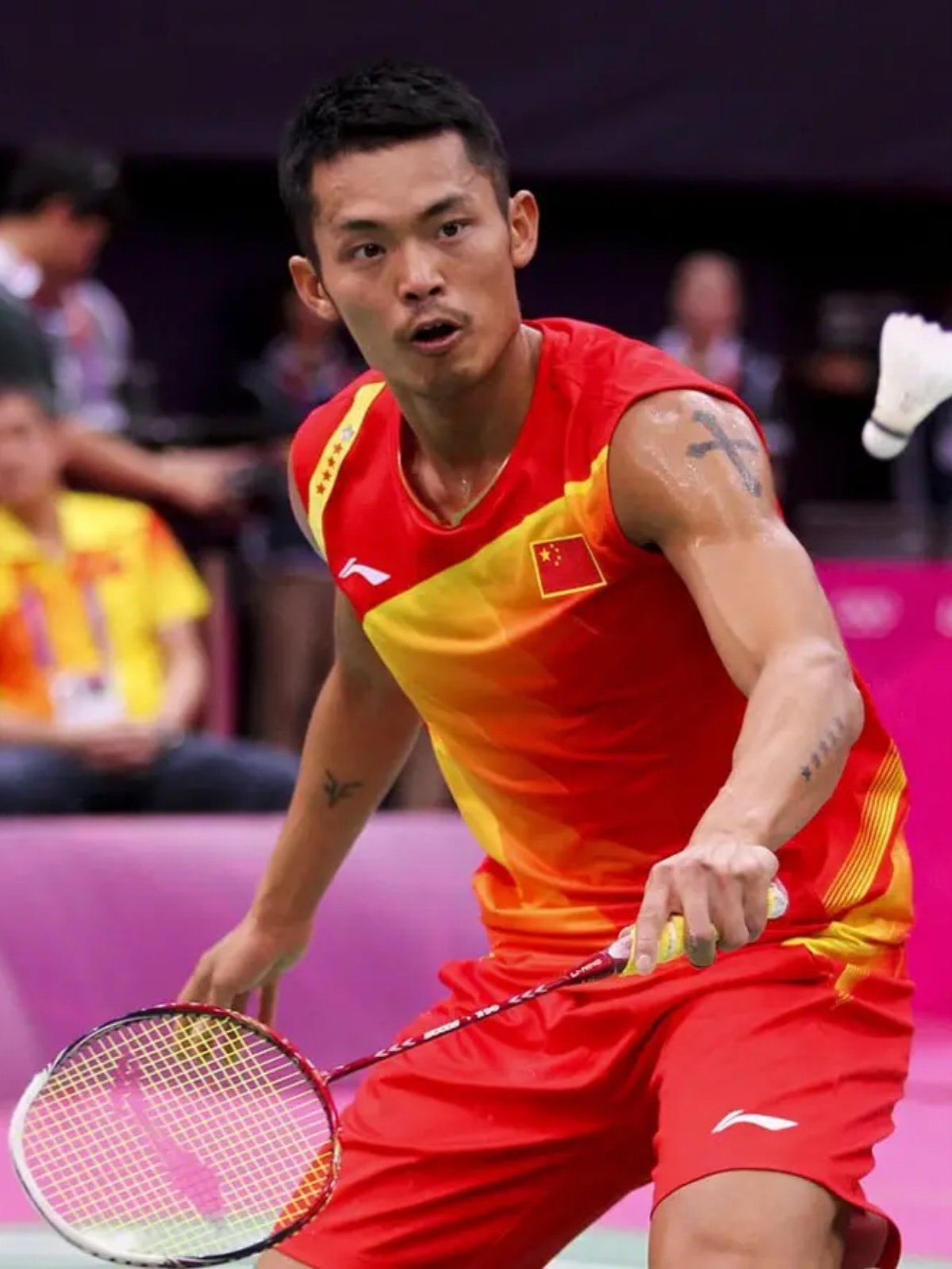 外界舆论中 外界舆论中