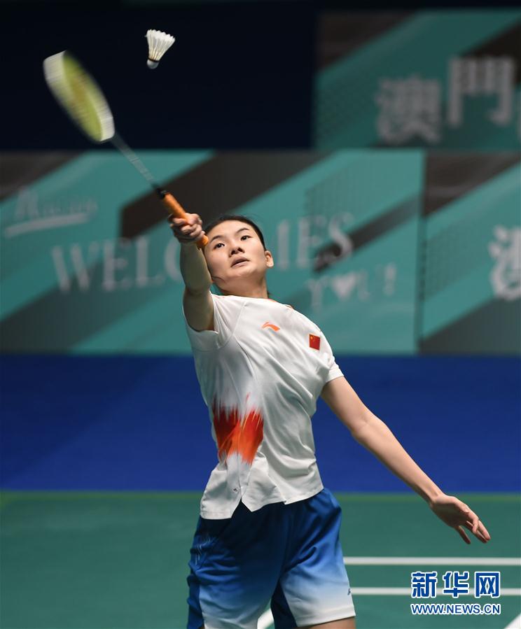 中披挂上阵 中披挂上阵