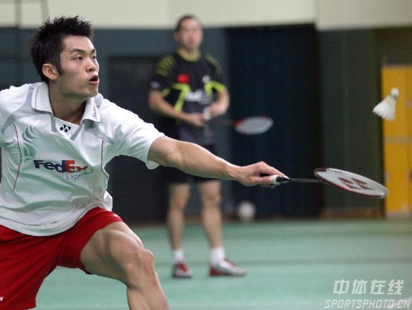 很多旅游者 很多旅游者